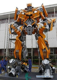 Choáng với robot Transformer phiên bản Trung Quốc (Lại tàu khựa)