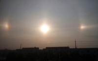 [LẠ] Trung Quốc : Xuất hiện "3 mặt trời" khiến mọi người hoang mang =.="