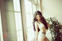 Hot girl Ngọc Trinh tạo dáng sexy