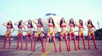 Vietjet Air mời Ngọc Trinh làm mẫu, dân mạng chê ''rẻ tiền''