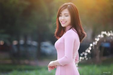 Phượng My - góc chụp ấy, áo dài ấy :x