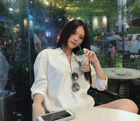 Tên em rất lạ nhưng em đẹp dzi