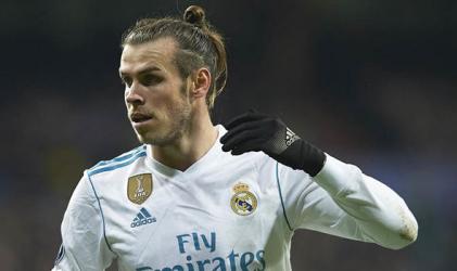 Real suýt bị loại, Ronaldo trút giận lên Bale