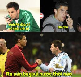 Dân mạng thi nhau chế ảnh Messi và Ronaldo "dắt tay nhau" rời World Cup