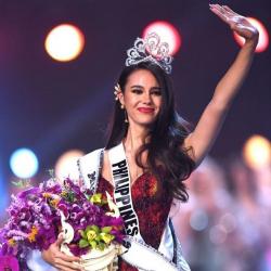 Nhan sắc rực rỡ cùng body nóng bỏng của Tân Miss Universe 2018