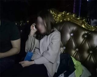 Những cô gái trẻ đẹp bị gài bẫy khi đi bar ở Hà Nội