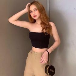 Hot girl 2K2 sở hữu mặt xinh, body gợi cảm thường bị nhầm là gái Tây