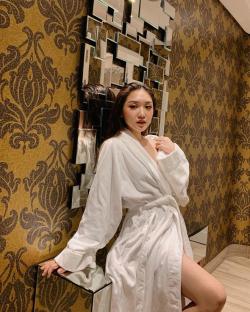 3 tiểu thư 'lá ngọc cành vàng' hội tụ đủ combo 'con nhà người ta'