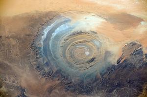 Đẹp độc lạ: Chiêm ngưỡng "con mắt của Sahara"- điều bí ẩn khiến các nhà khoa học "mất ăn mất ngủ"