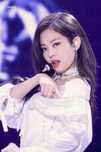 Mỹ nhân BLACKPINK hẹn hò G-Dragon: Gia thế khủng, nhan sắc nóng bỏng hàng đầu showbiz Hàn